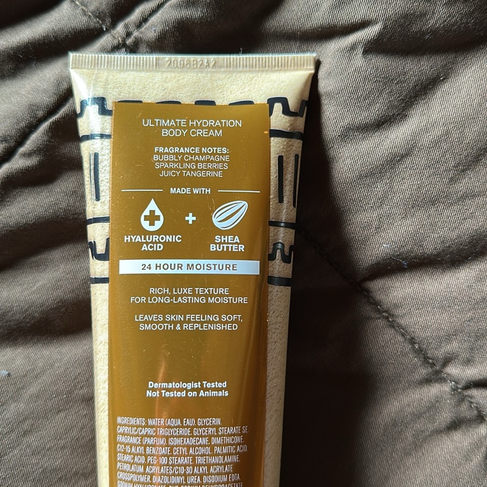 Bath & Body Works Champagne Toast Body Cream - Picture 6 of 7